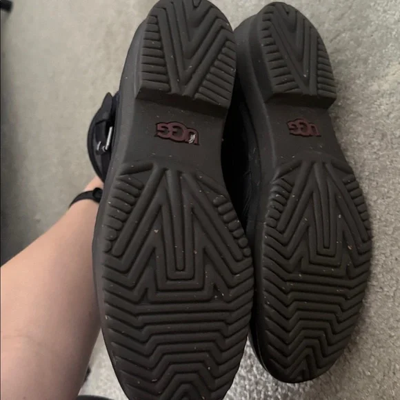 Ugg Black and Gray Lace-Up Boots, size 9.5 - Picture 5 of 5